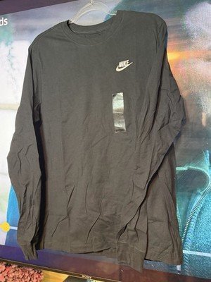 Nike Long Sleeve T-Shirt New With Tags Retails $35 ￼