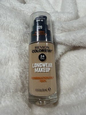 Revlon ColorStay Longwear Makeup Foundation 220 Natural Beige SPF 15 1oz New