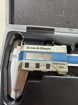 Brown & Sharpe Digit-Cal Plus Digital Caliper 599-571-3 Electronic w/ Case