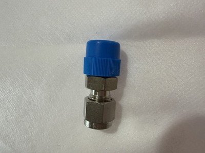 NEW Superlok 1/4” Tube x 1/4” Male NPT 316 Stainless Steel Adapter Fitting NOS
